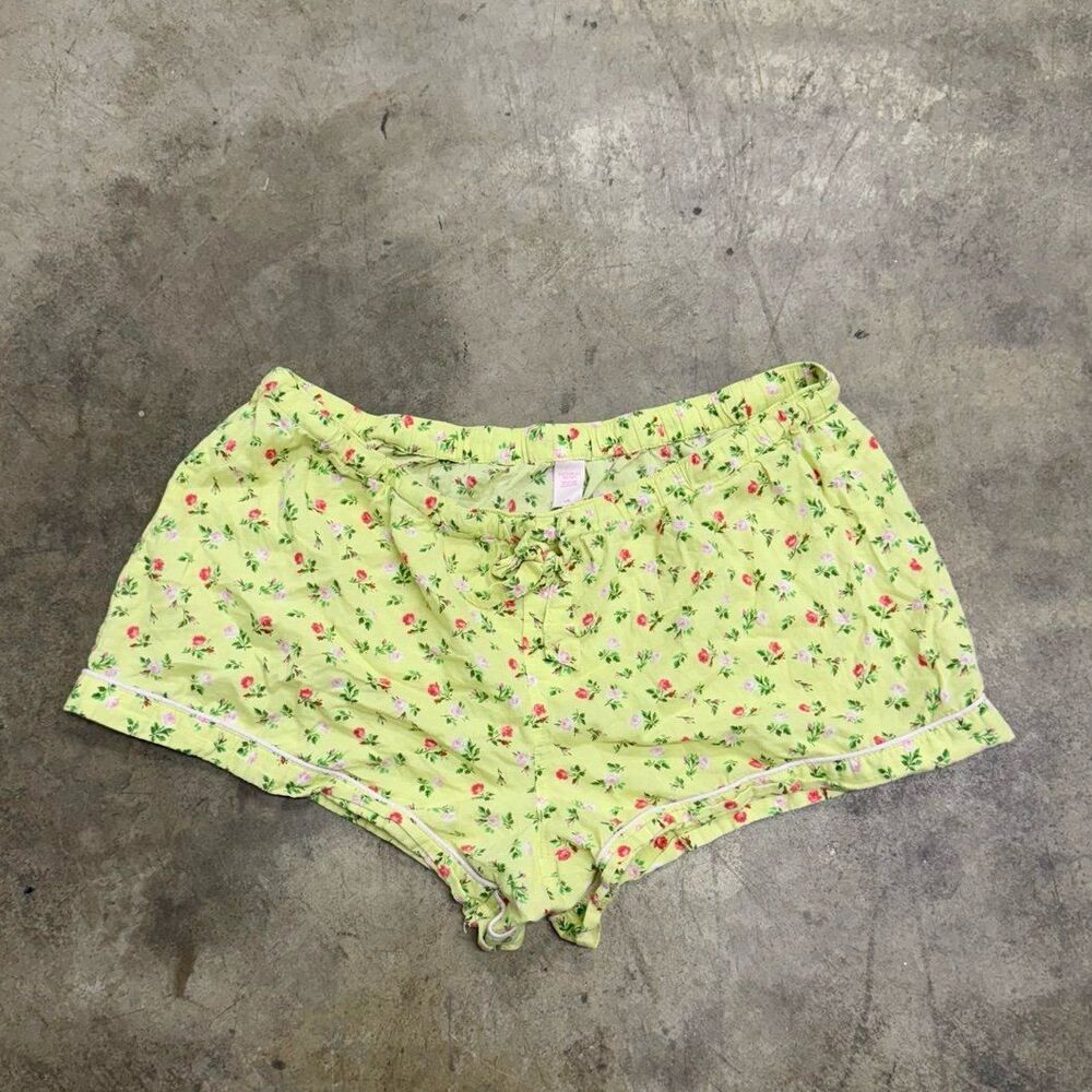 Women's Floral Sleep Shorts - Light Lime Green
